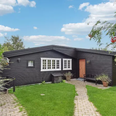 3 Bedroom Stunning In Ferienhaus