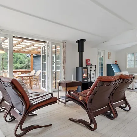 3 Bedroom Stunning In * Græsted