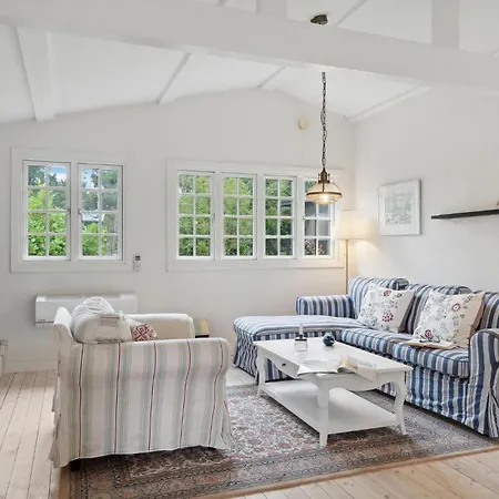 Ferienhaus 3 Bedroom Stunning In