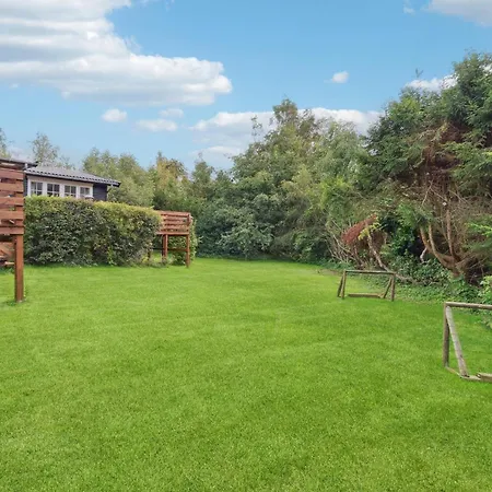 3 Bedroom Stunning In Ferienhaus *